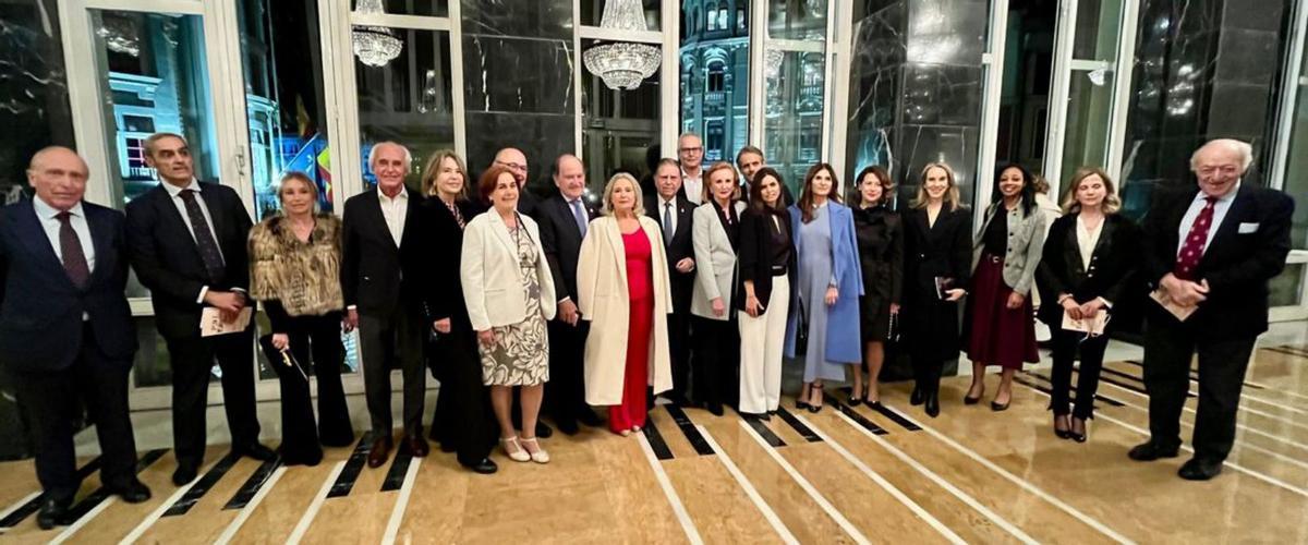 Los estudiantes de Harvard visitan el teatro