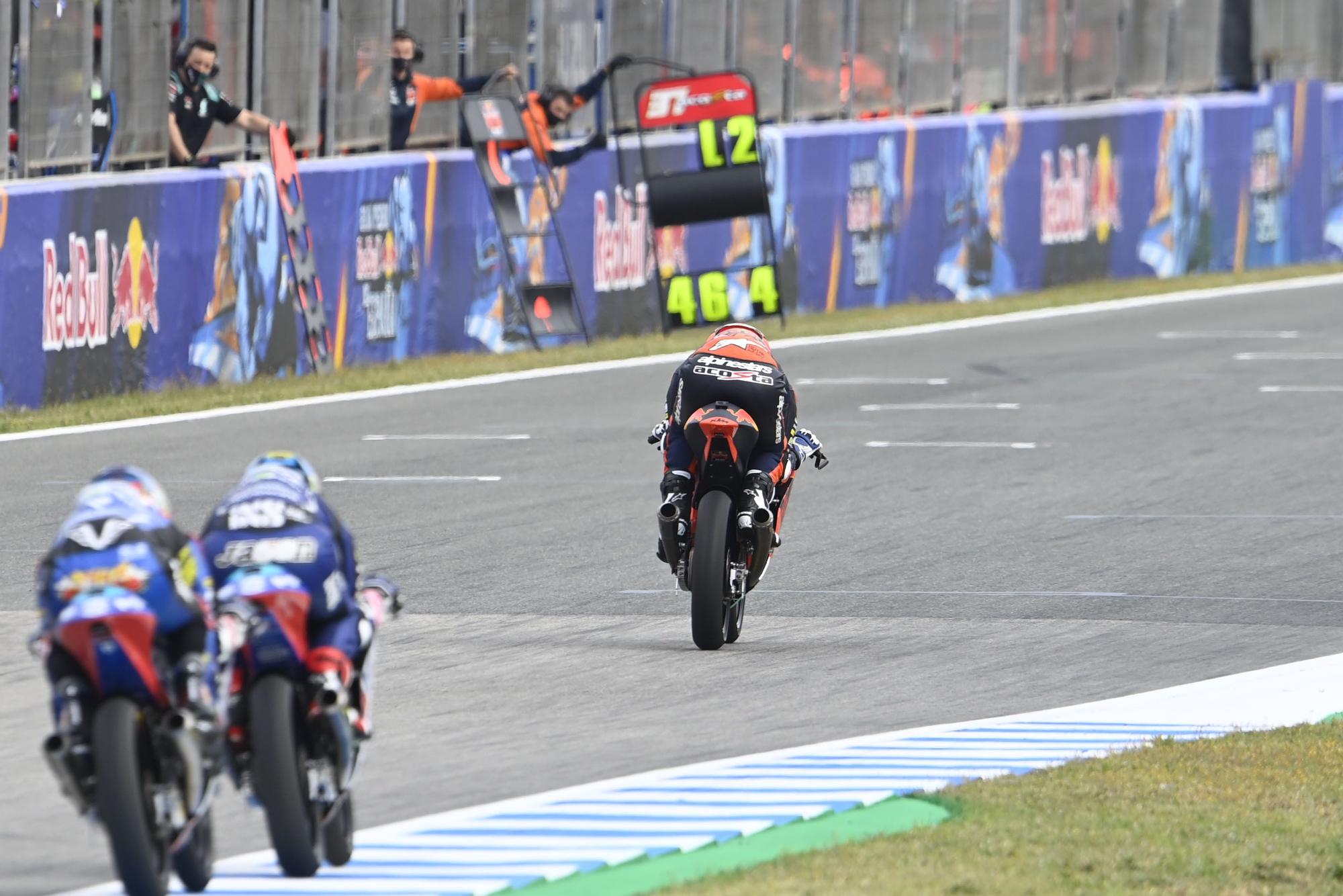 Pedro Acosta gana el Gran Premio de España