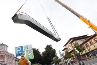 Así fue la espectacular operación para retirar la escalera mecánica de La Losa de Oviedo