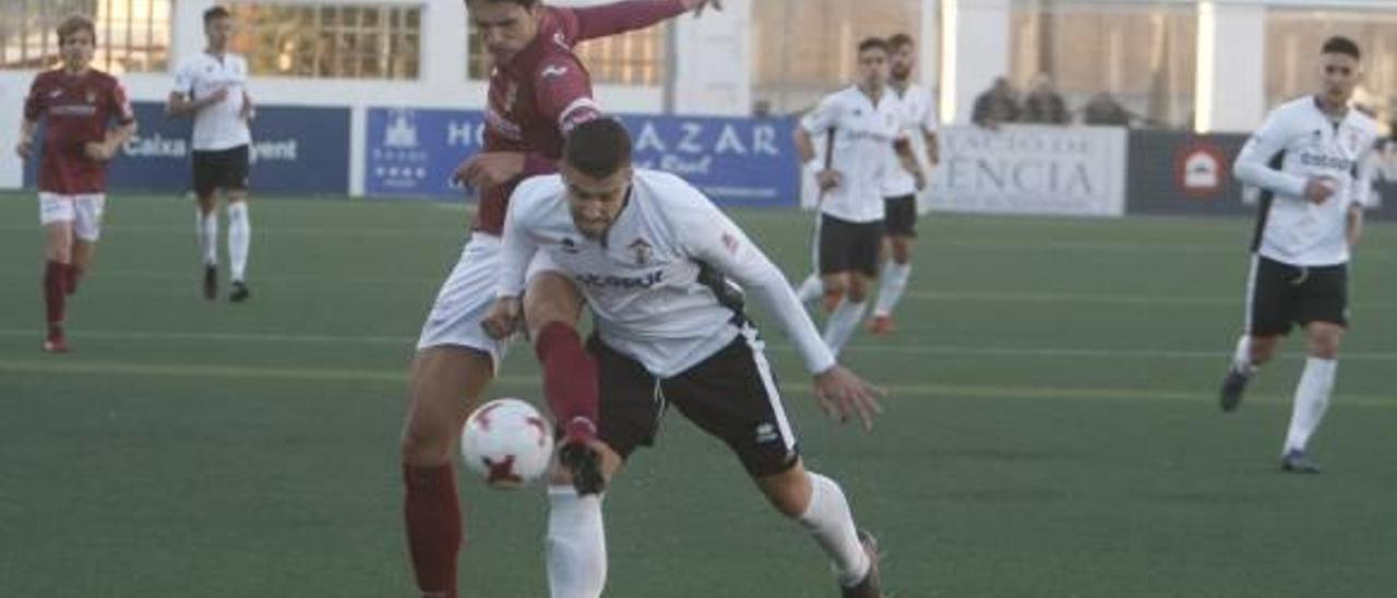 El Ontinyent podría hundir al Saguntino a posiciones de descenso