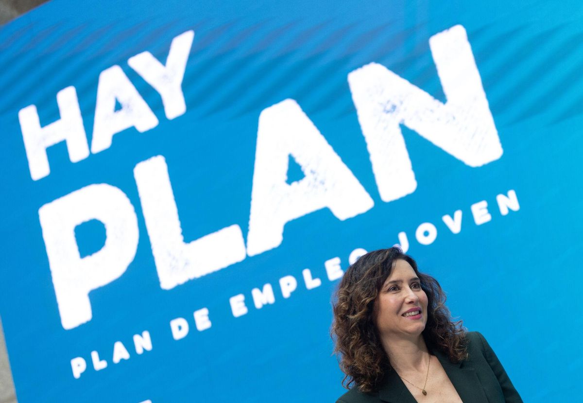 La presidenta de la Comunidad de Madrid, Isabel Díaz Ayuso, durante la presentación de las medidas que contempla el nuevo Plan regional de Empleo Joven 2024-2025, en la Real Casa de Correos, a 10 de junio de 2024, en Madrid (España). Ayuso ha puesto en marcha un Plan Joven que cuenta con una dotación de 200 millones de euros para fomentar oportunidades, con un enfoque en el talento digital. 10 JUNIO 2024;MADRID;AYUSO;PLAN REGIONAL DE EMPLEO JOVEN;2024-2025 Eduardo Parra / Europa Press 10/06/2024. ISABEL DIAZ-AYUSO;Eduardo Parra;category_code_new