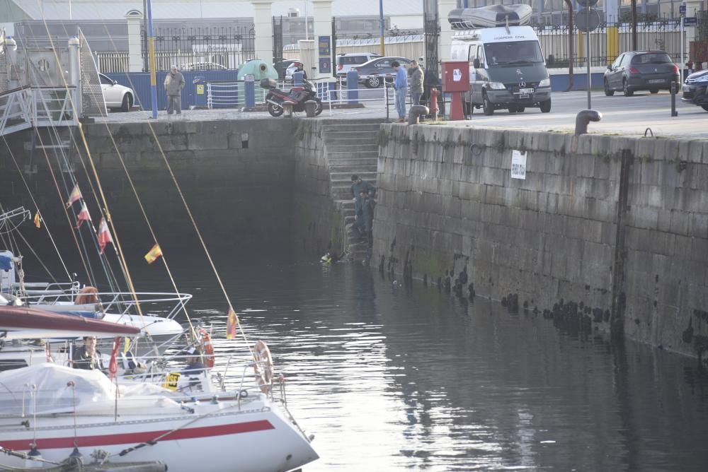 El 091 busca en el mar el cadáver del joven desaparecido en Palexco