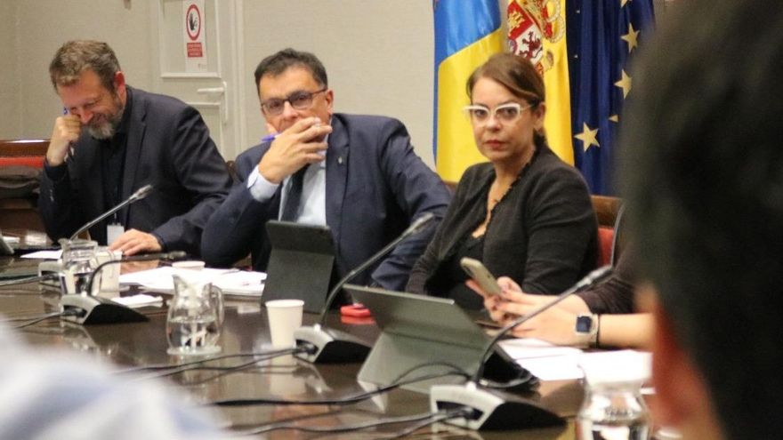 El Gobierno avisa a los cabildos que deben responsabilizarse de las multas de la UE por vertidos de &#039;aguas negras&#039;