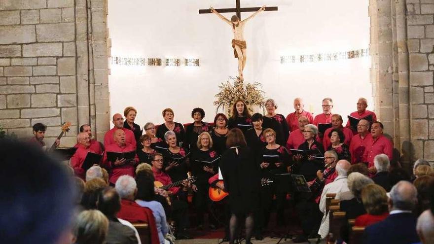 Voces de Miranda y Vitoria cantan a dúo en Sabugo