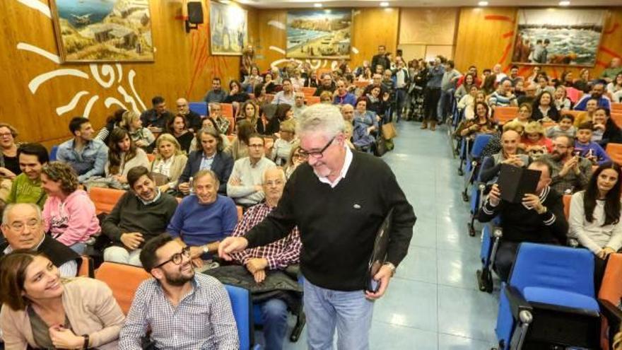 Un momento de la asamblea con los nuevos mayorales celebrada ayer.