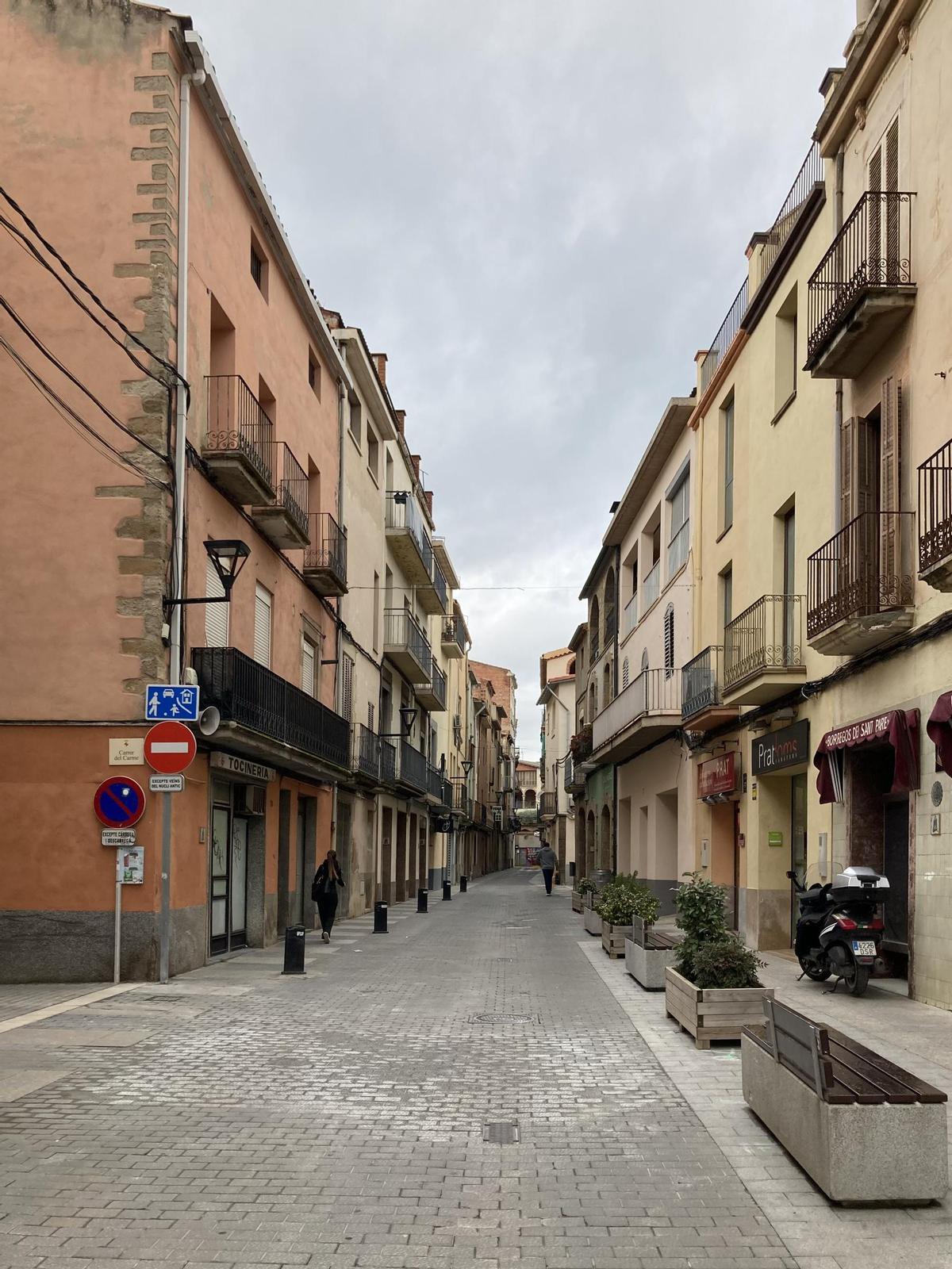 Carrer Barquera d'Artés, un dels vials on hi ha establiments comercials
