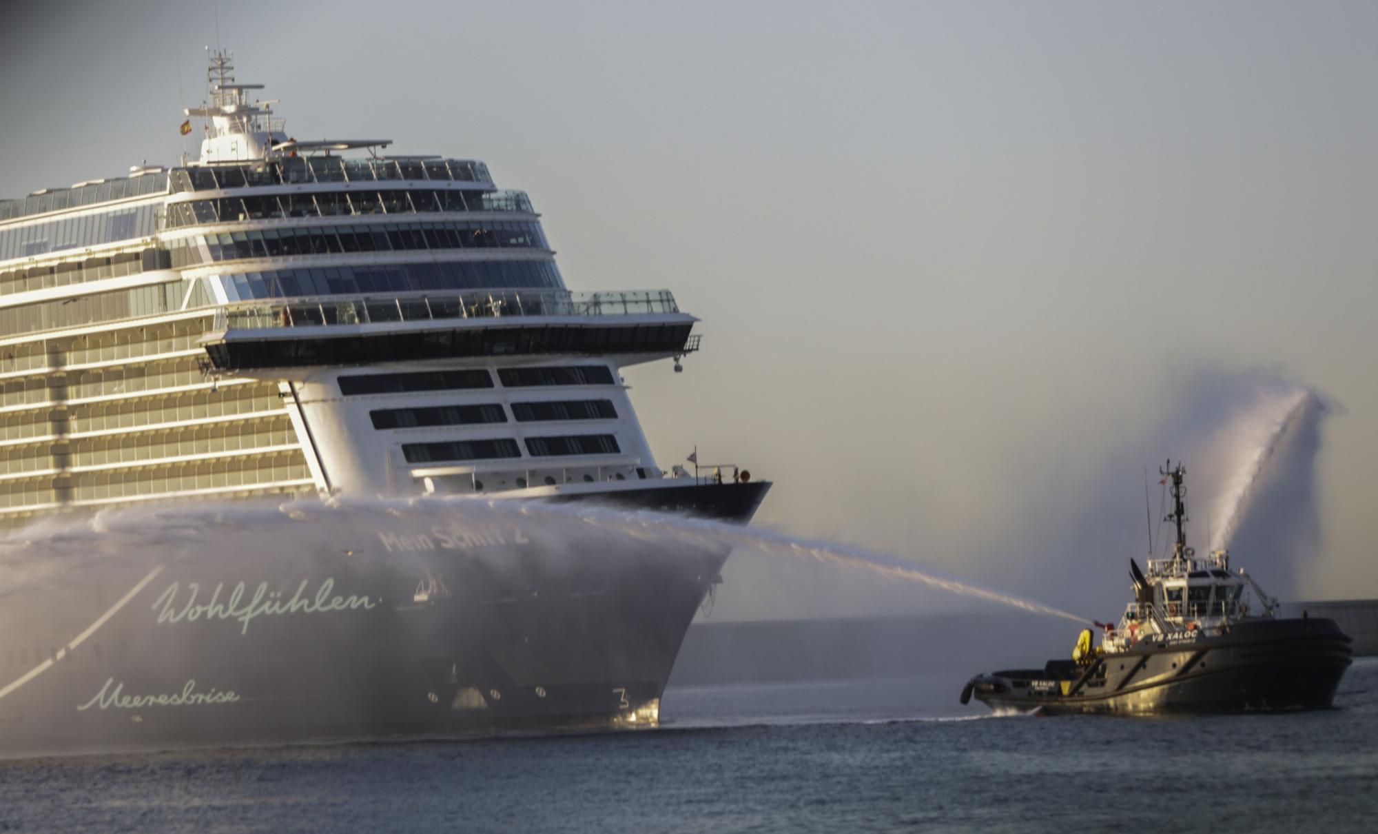 Llega a València el primer crucero tras la pandemia