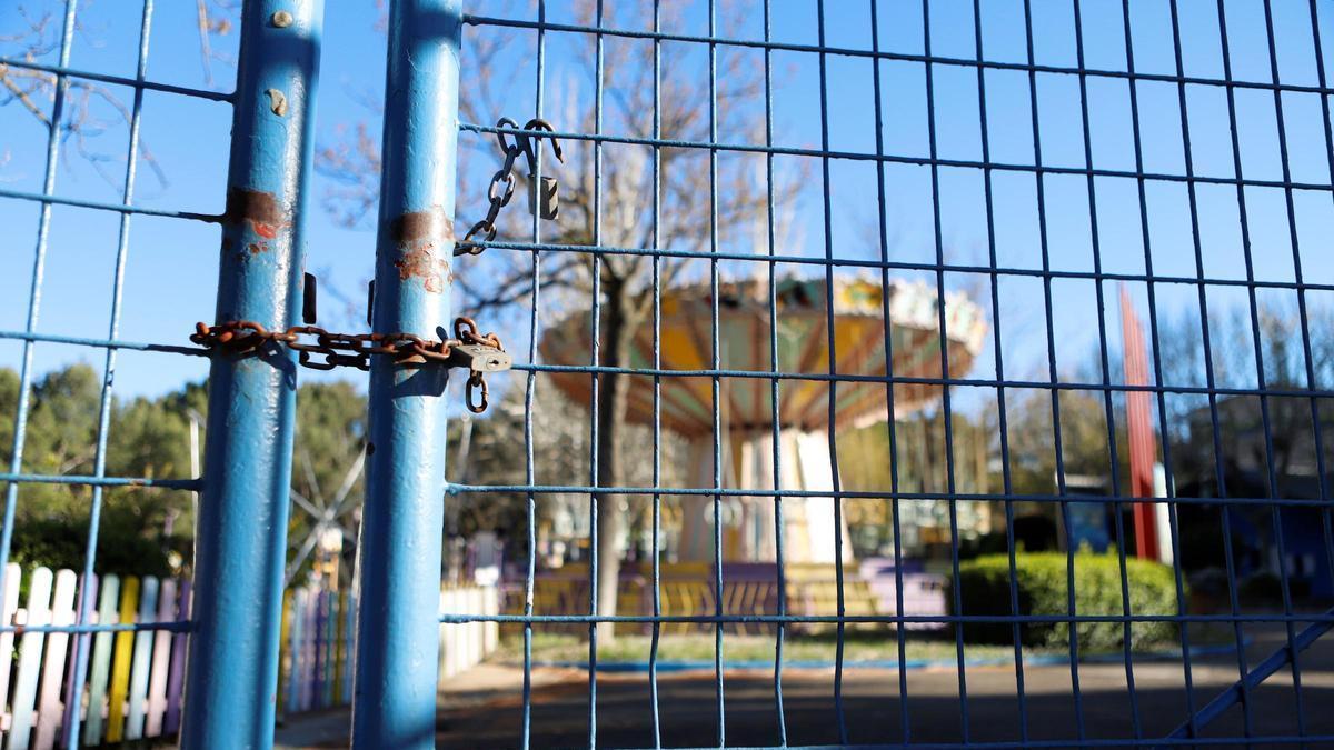 La temporada del Parque de Atracciones de Zaragoza está casi descartada.