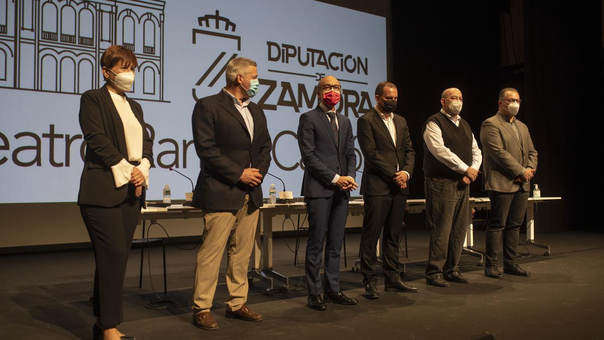 Un momento de la presentación de la obra en el Ramos Carrión de Zamora.