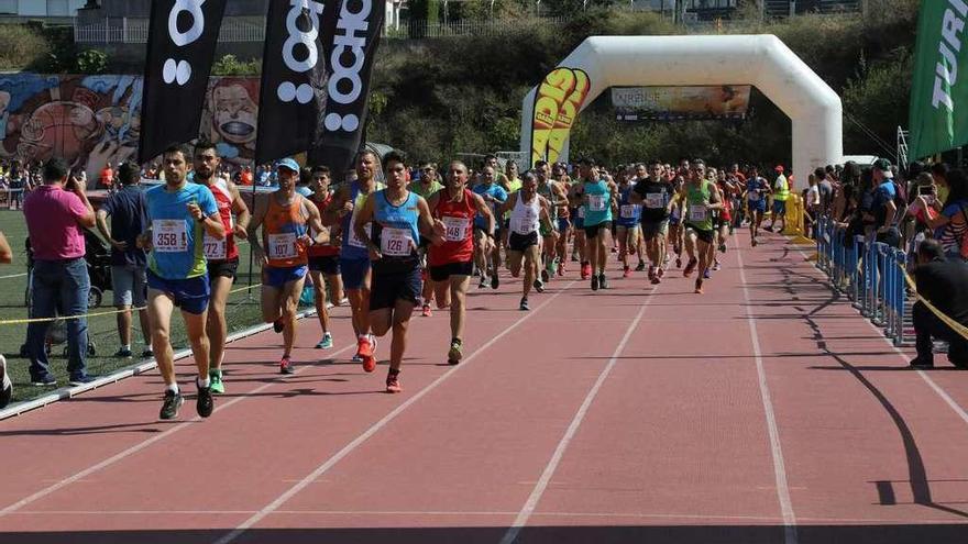 Un momento de la salida de los atletas participantes. // Jesús Regal