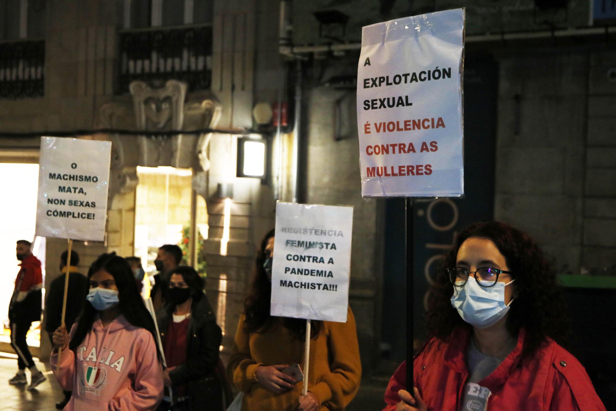 Centenares de personas salieron a la calle en Vigo para rechazar la violencia de género