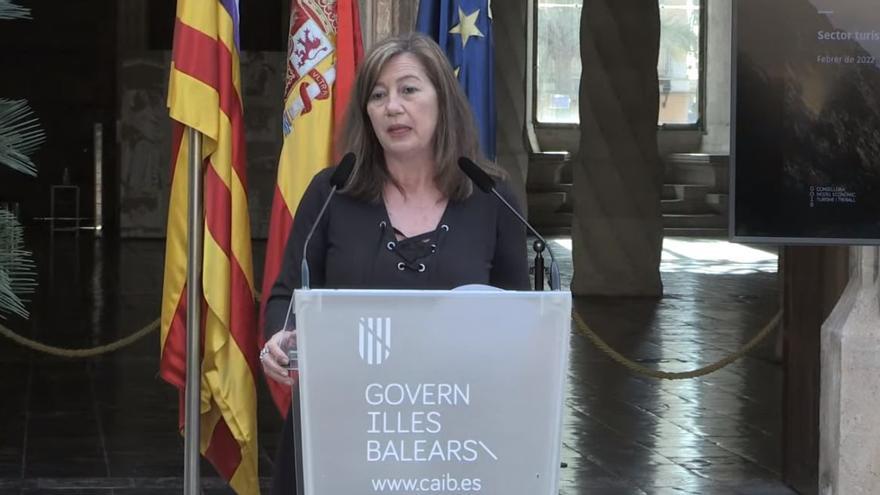 Francina Armengol presenta la Ley de Turismo de Baleares