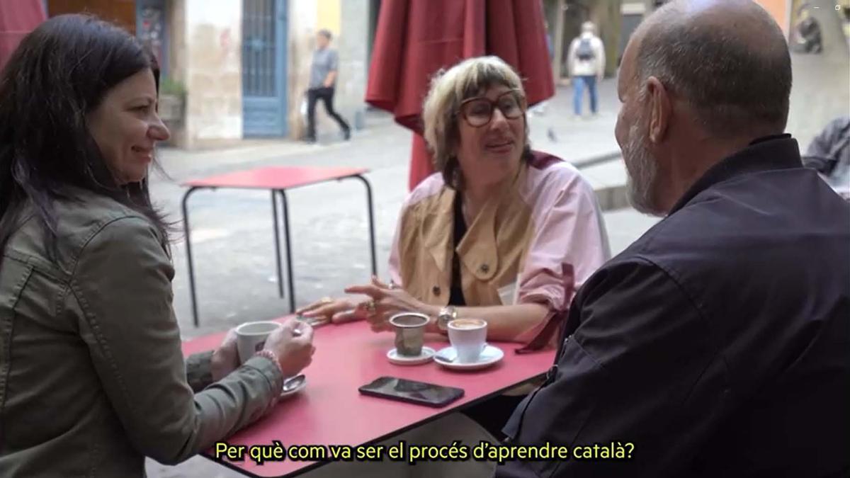 Un moment del vídeo que ha fet ERC, amb Plopu, Crespo i Mbarki