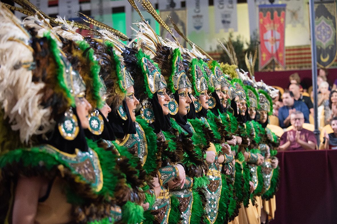 La Entrada Mora hace vibrar al pueblo de Altea