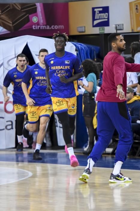 09-02-20 DEPORTES. PABELLON GRAN CANARIA ARENAS. SIETE PALMAS. LAS PALMAS DE GRAN CANARIA. Partido de baloncesto entre los equipos del Herbaife GC y el Barcelona.    Fotos: Juan Castro.