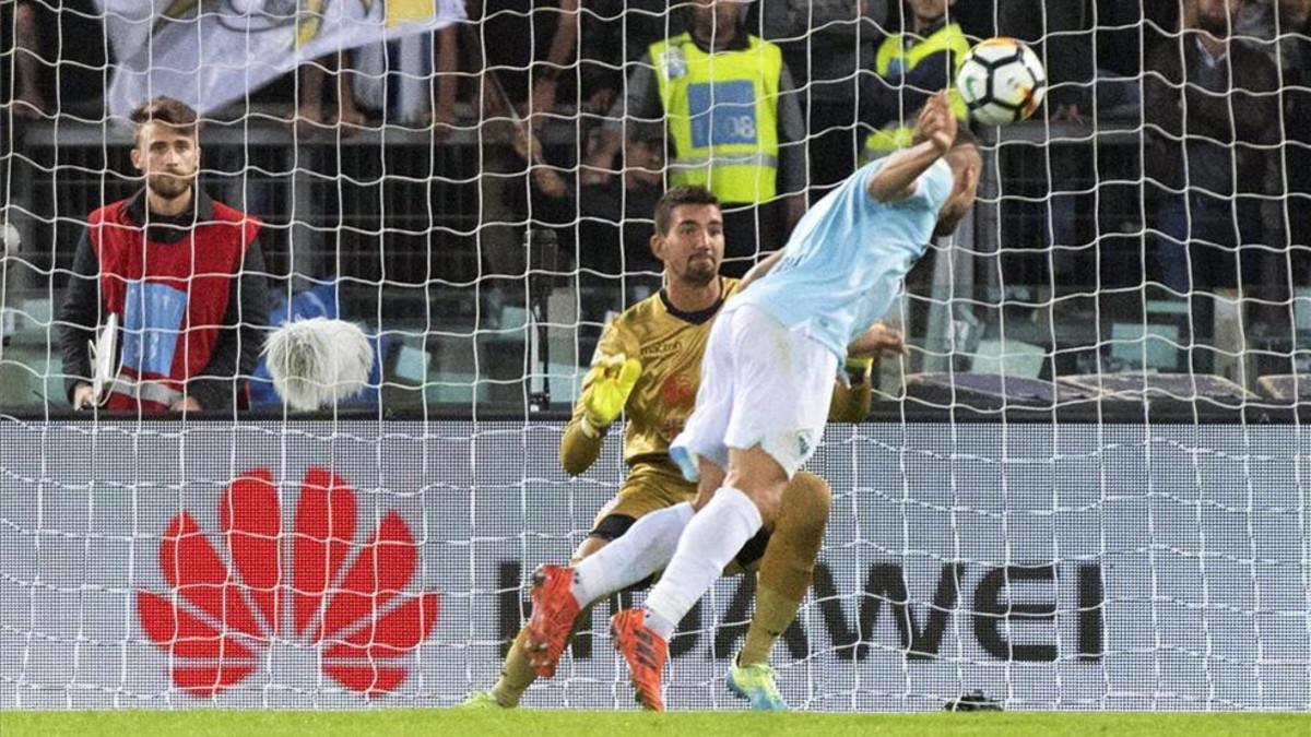 Immobile firmó el 2-0 con un certero testarazo