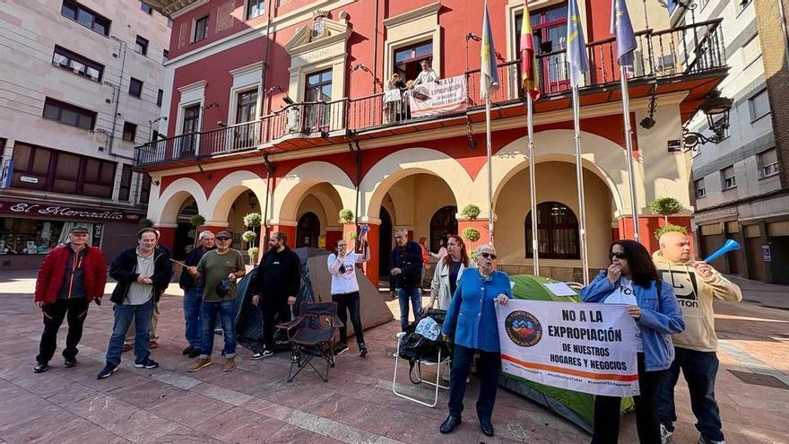 El Principado ve "razonable" que Langreo solicite la suspensión del proyecto urbanístico del barrio de El Puente, pero avisa: "Si se retoma será imposible cumplir plazos"