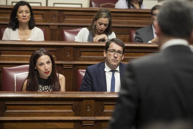 18/04/2017.CANARIAS POLITICA.Pleno del Parlamento de Canarias..Fotos: Carsten W. Lauritsen