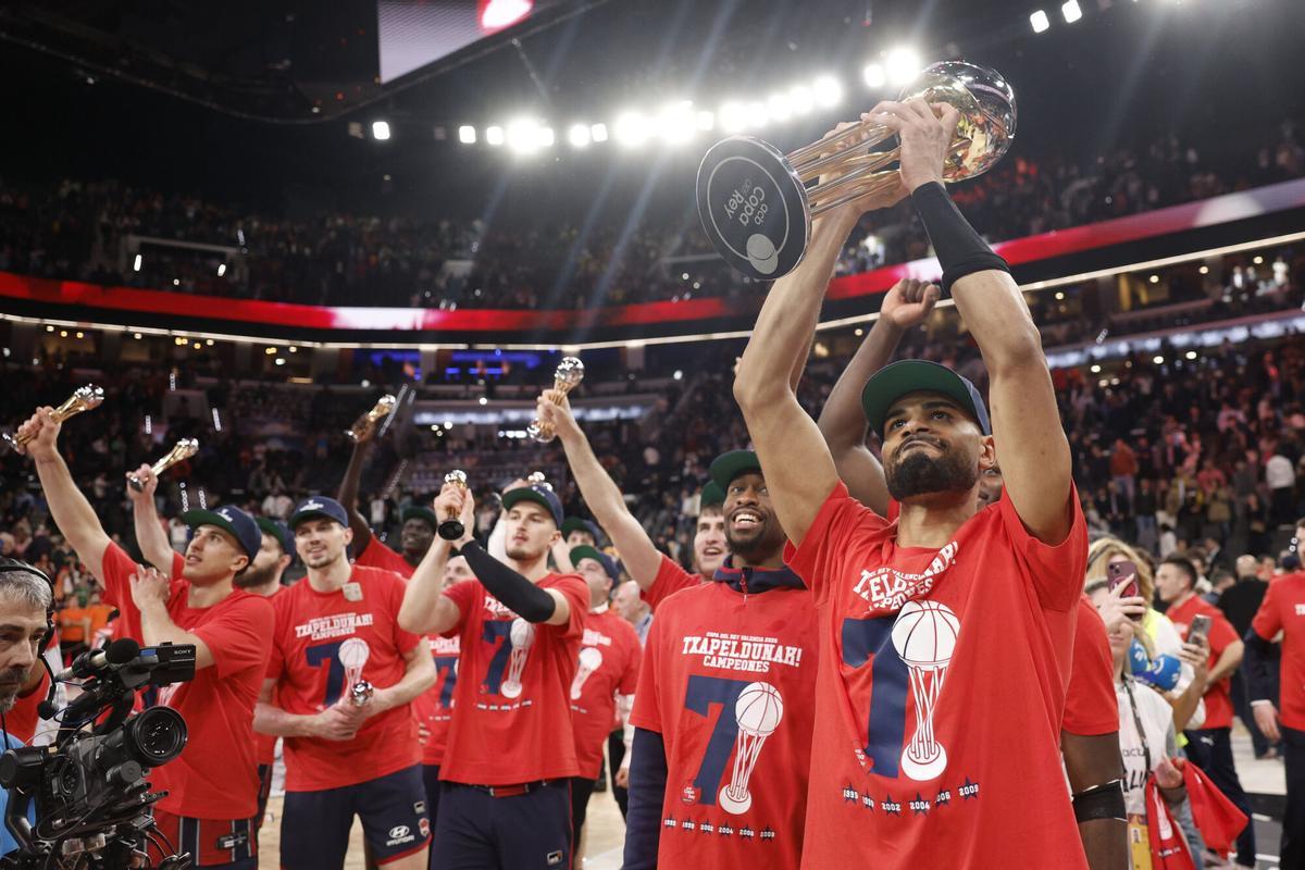 El Baskonia suma ante el Real Madrid su séptima Copa del Rey 17 años después.