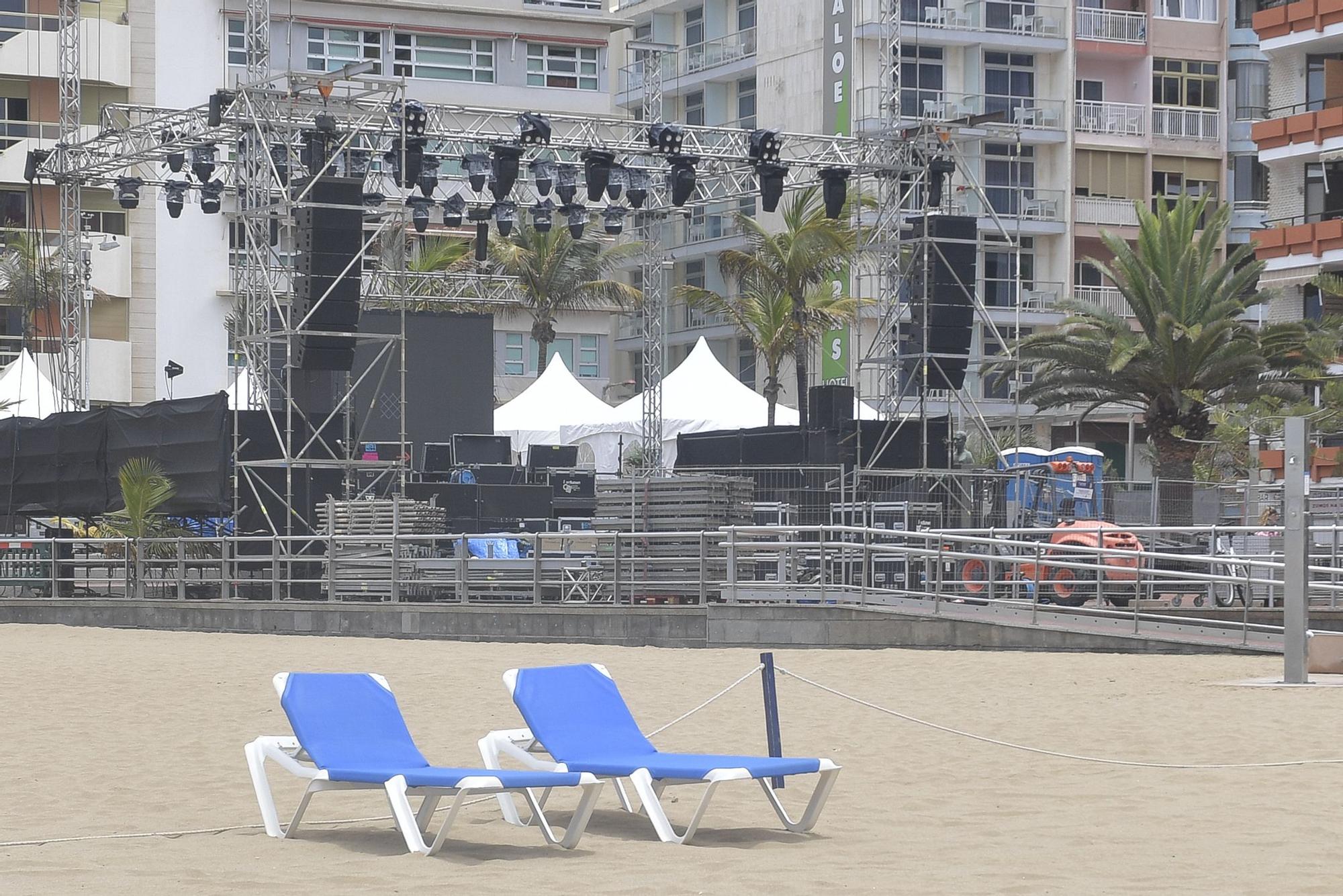 Preparativos para la Noche de San Juan en Las Canteras