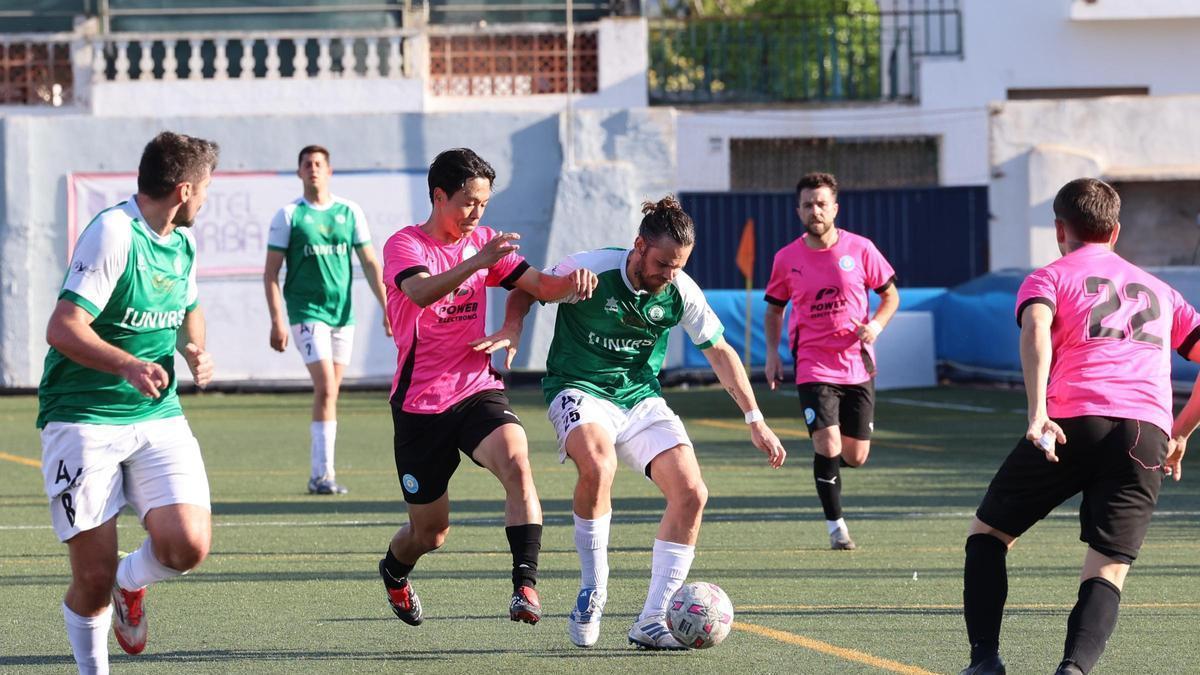 Imagen del partido de semifinales entre el Luchador y la UD Ibiza B.