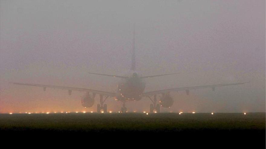 Exigen a AENA un mejor sistema antinieblas en el aeropuerto de Badajoz