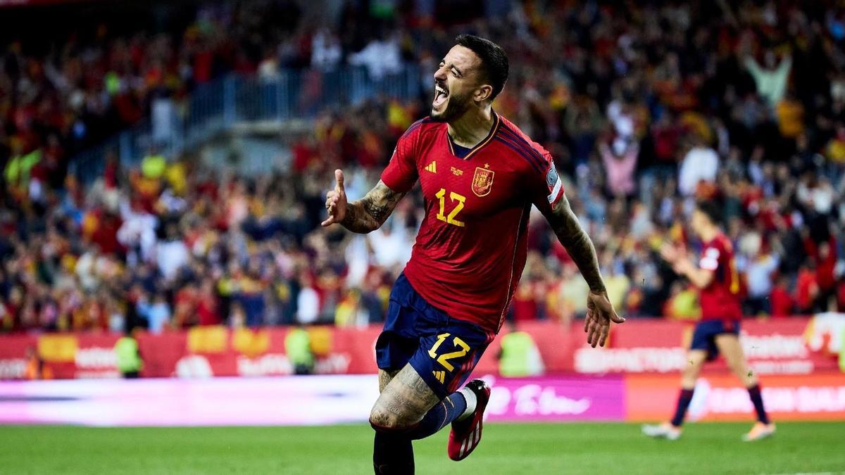 Joselu, debut con España