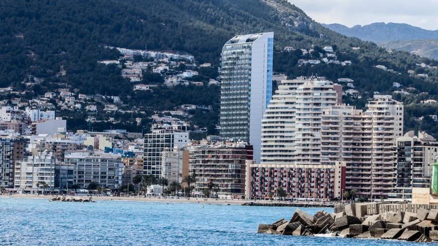 Calp logra rebajar a 19 y 15 alturas dos proyectos de torres de apartamentos de 32 y 30 plantas