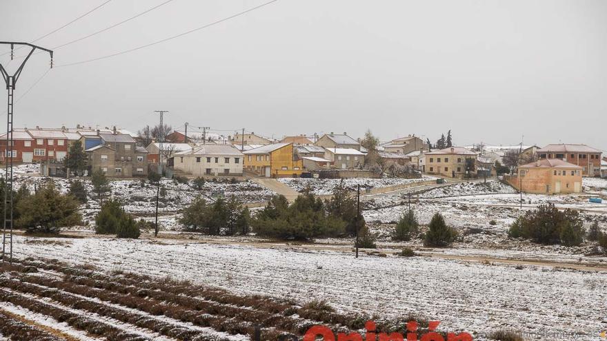 La nieve se deja ver en la pedanía moratallera de El Calar