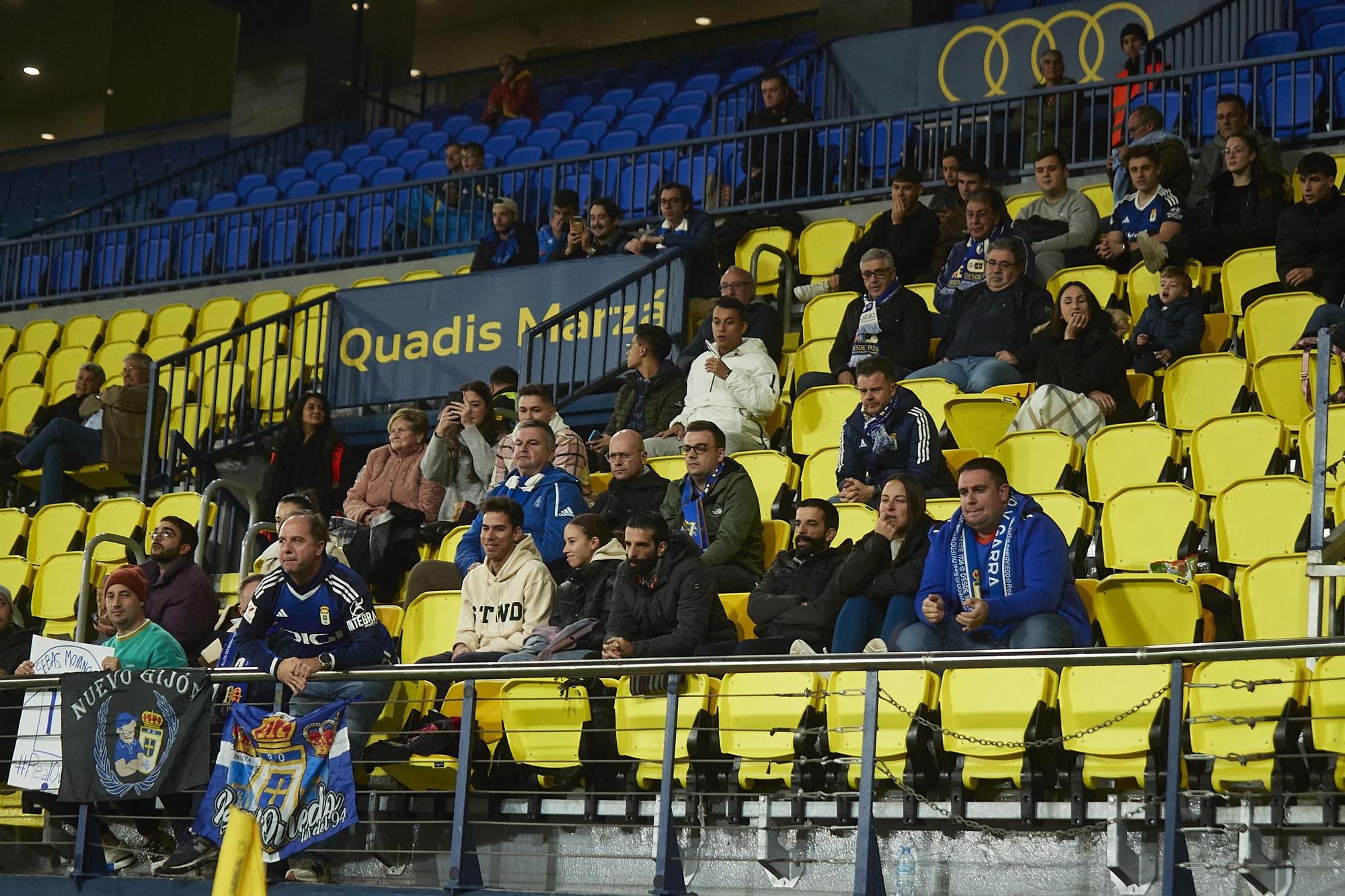 El partido entre el Villarreal B y el Real Oviedo, en imágenes