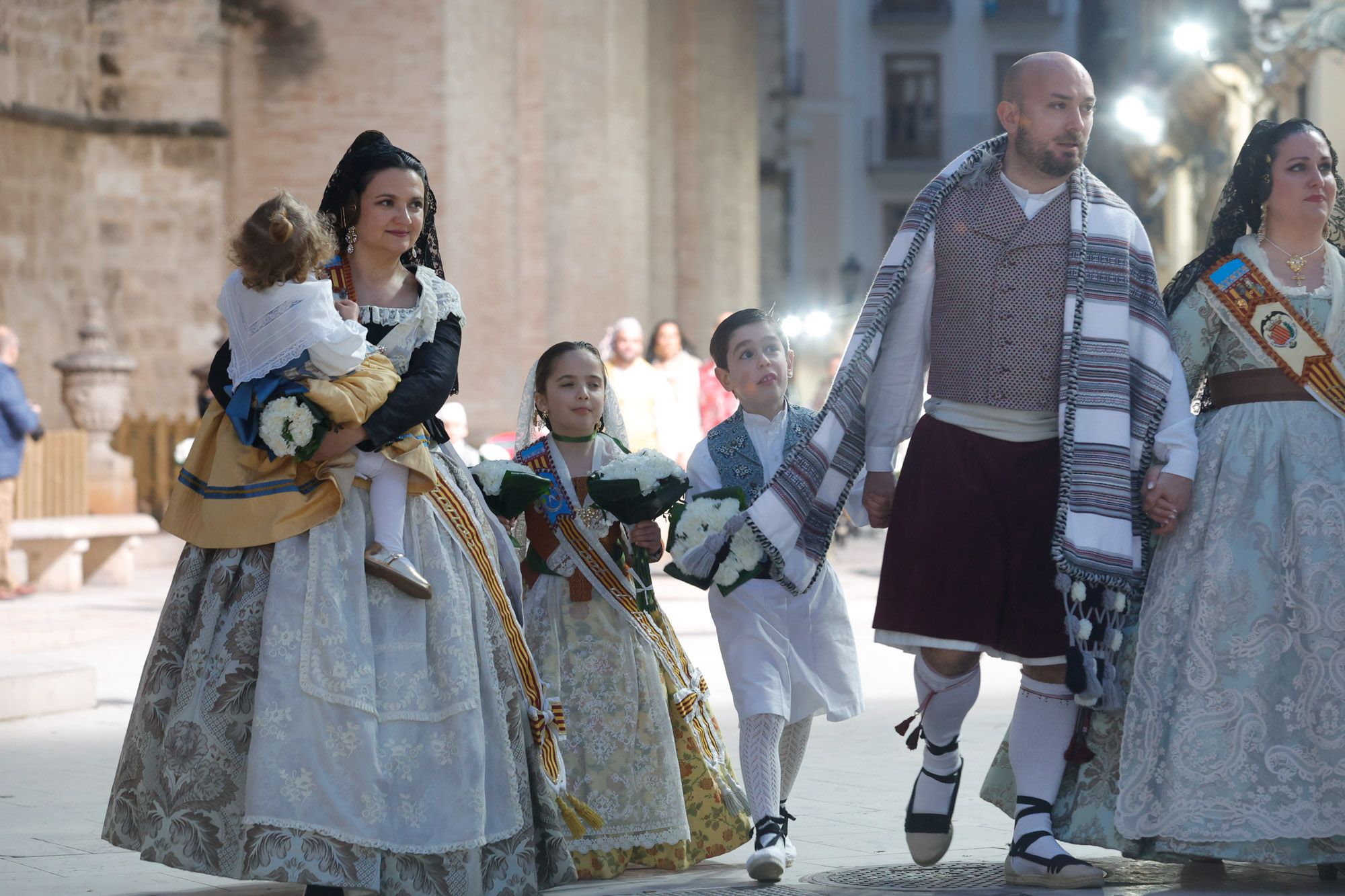 Todas las fotos de la Ofrenda del 17 de marzo por la calle San Vicente de 19:00 a 20:00 horas