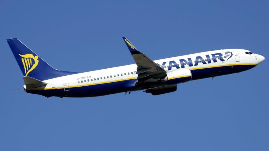 Ryanair vuelve a ser la aerolínea que más CO2 emite a la atmósfera: este es el ránking