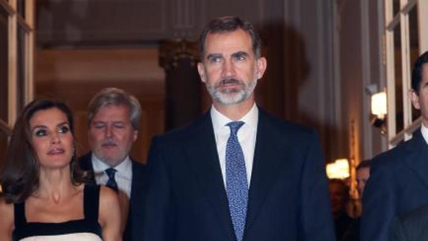 La Reina Letizia estrena un vestido, inspirado en los años 20