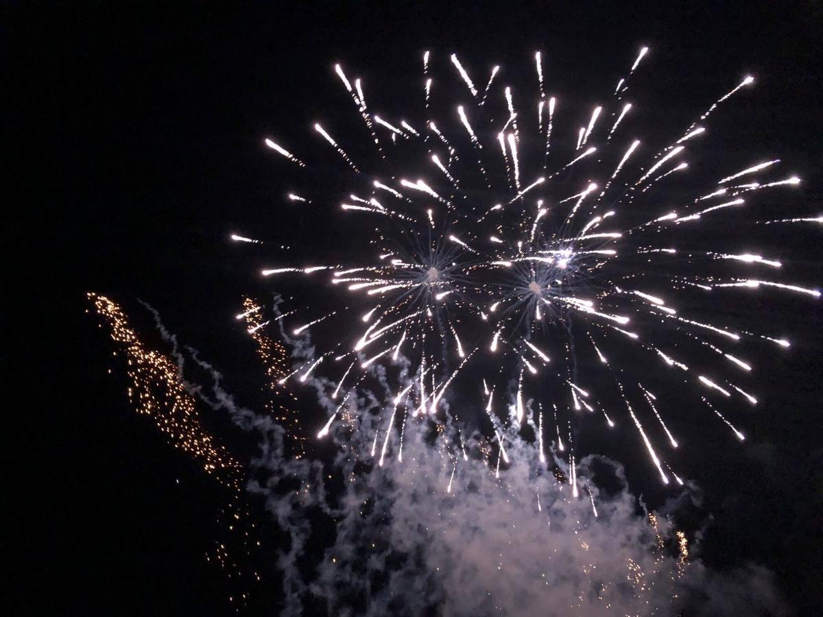 Espectáculo de fuegos artificiales.