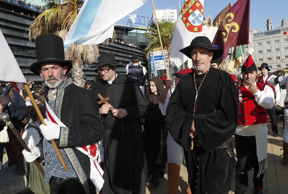 La representación de la Reconquista de Vigo vuelve a abarrotar las calles del Casco Vello de miles de vigueses