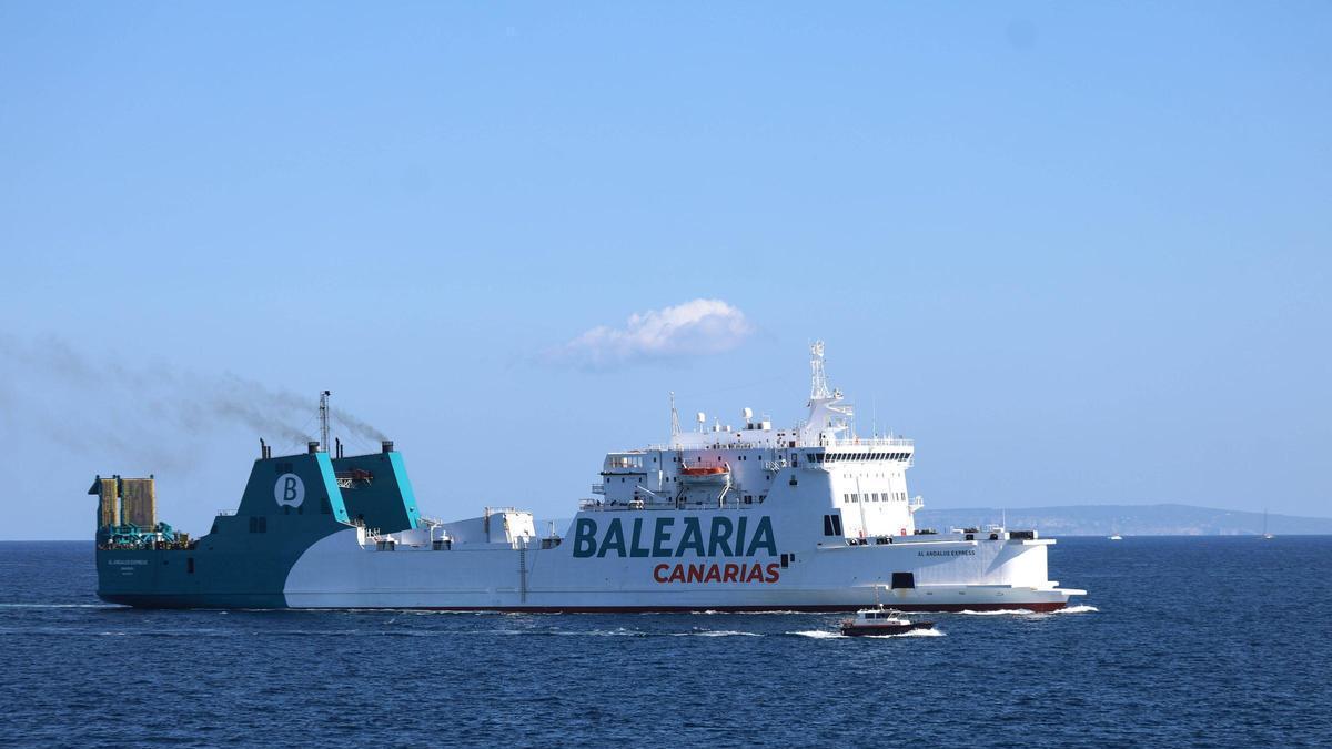 El 'Al Andalus Express' que trasladará los residuos a Mallorca a Ibiza