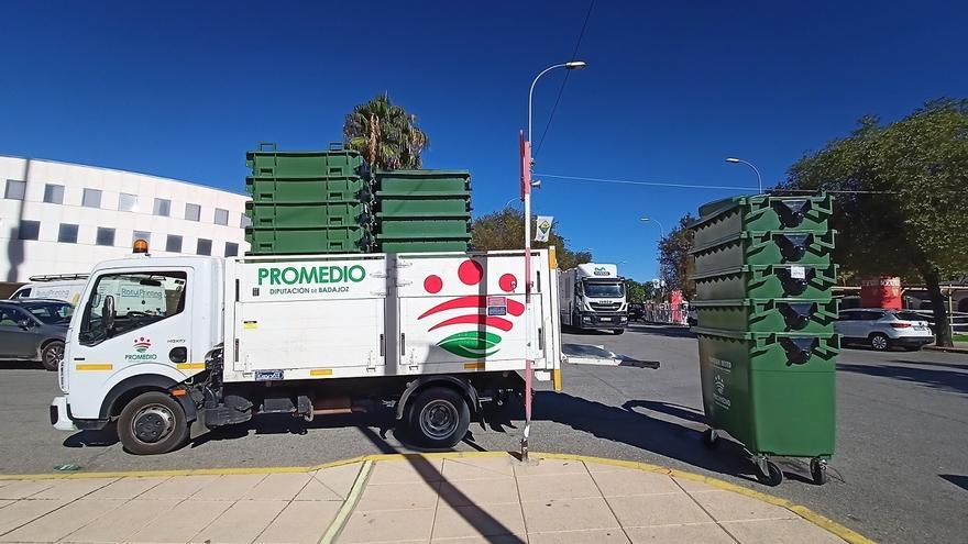 El recinto ferial de Zafra se refuerza con 250 contenedores de fracción resto y 50 para plástico, latas y briks