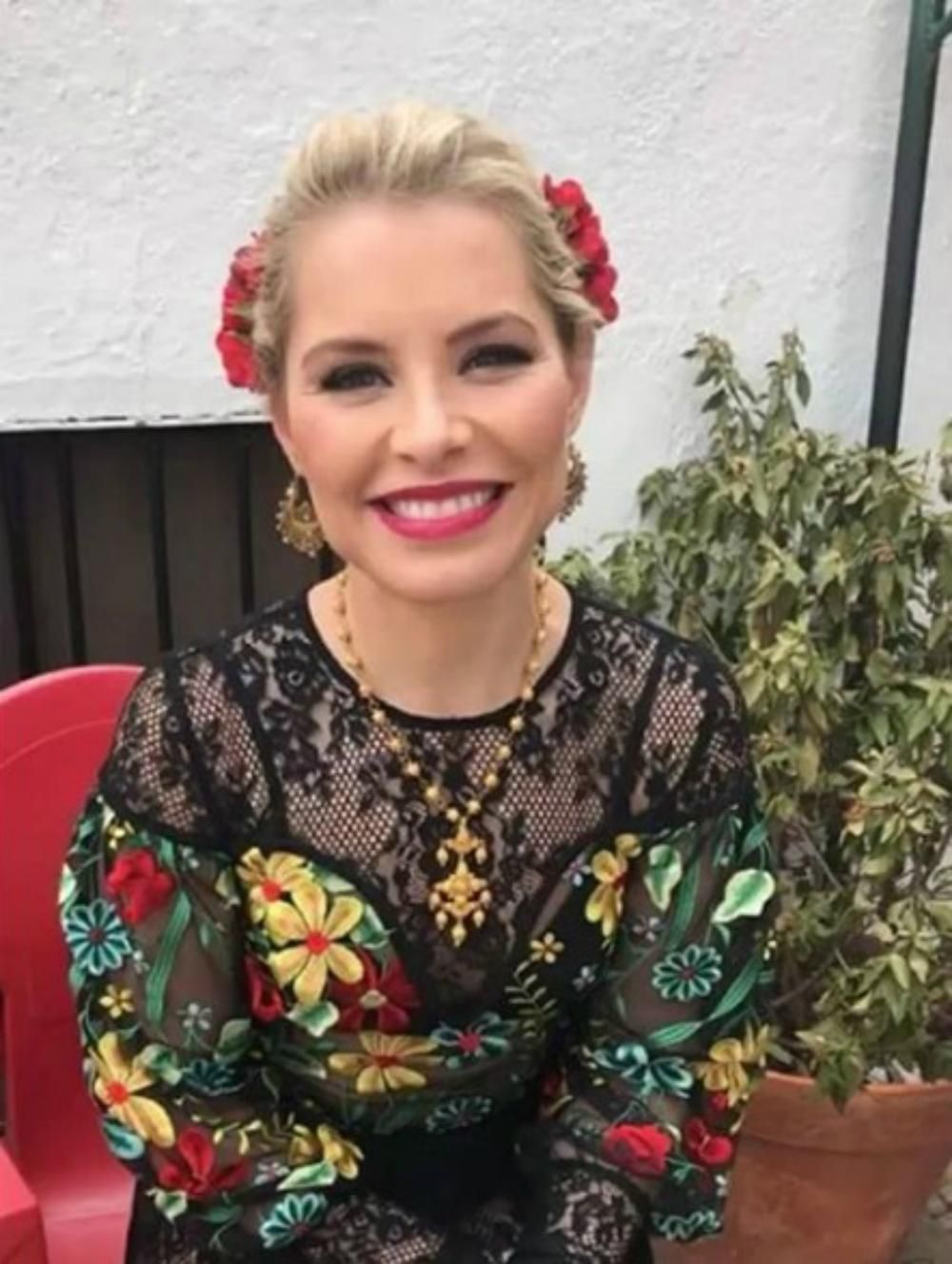 Soraya Arnelas con vestido de Rosa Pedroche