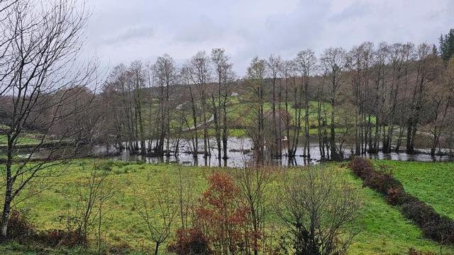 Crecida del río en el lugar de Ponte, en A Veiga. | Emerxencias Lalín