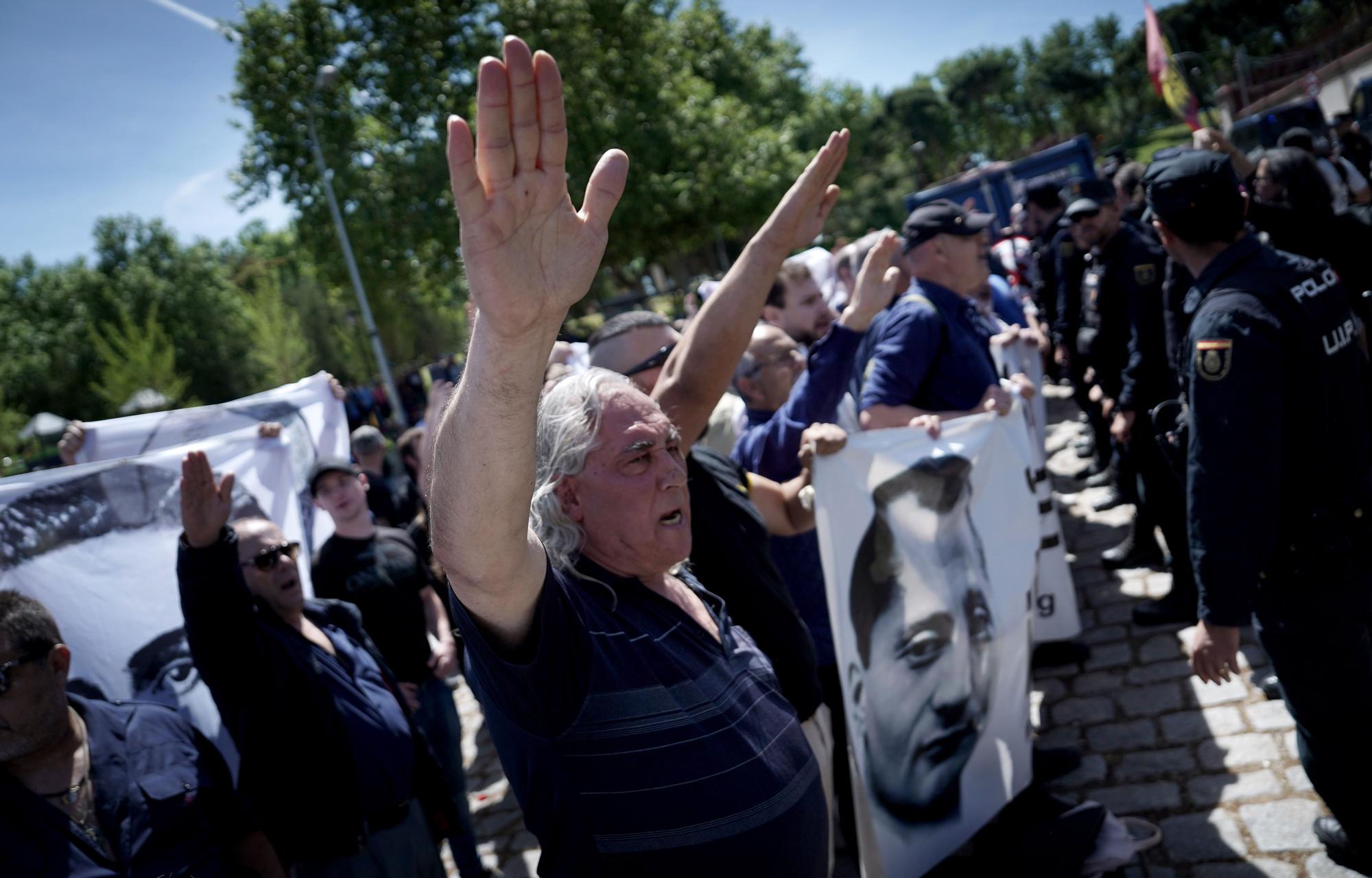 Falangistas protagonizan incidentes en Madrid por el traslado de los restos de José Antonio Primo de Rivera