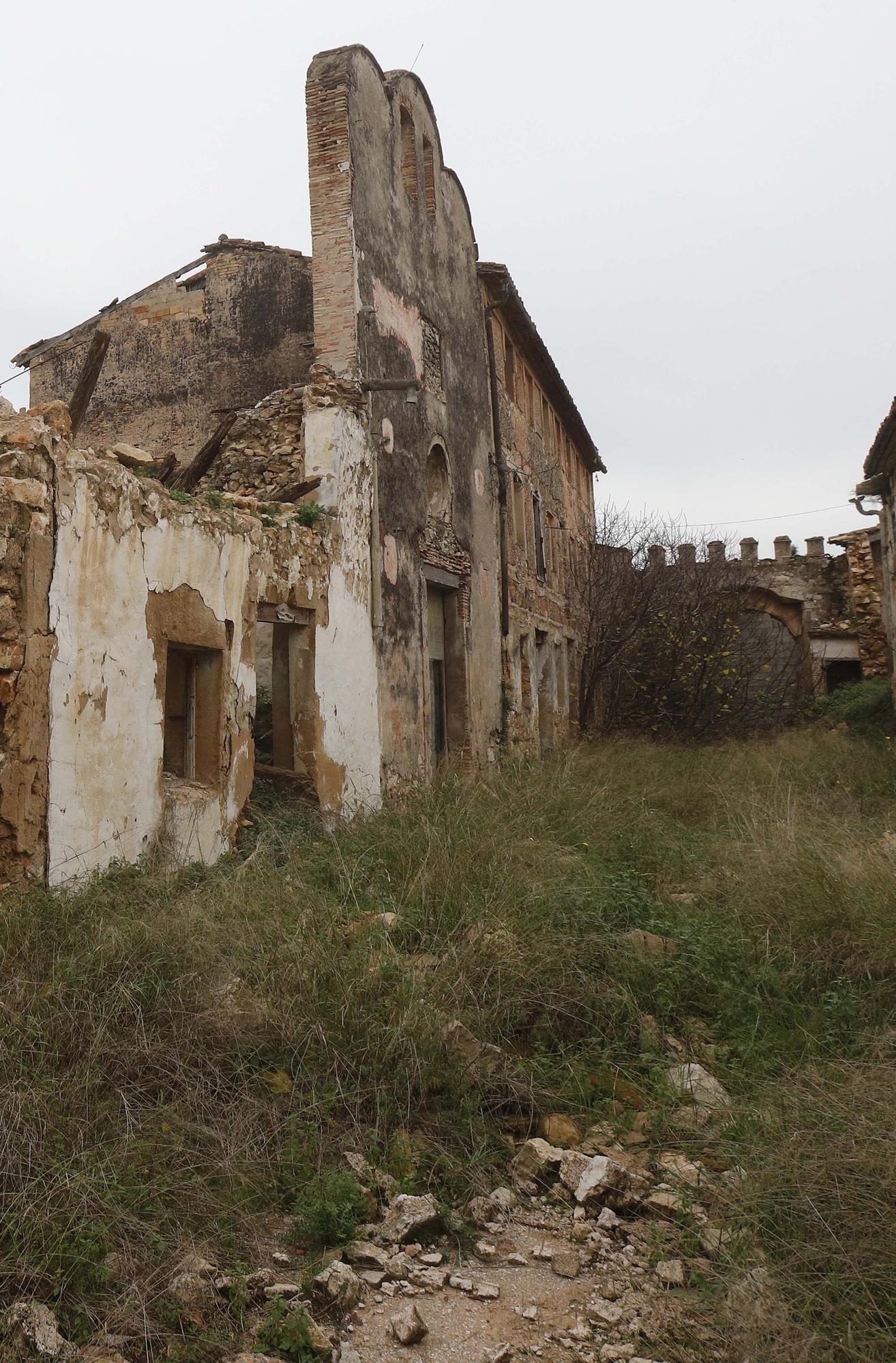 El poblado abandonado de Berfull, una cita con el pasado