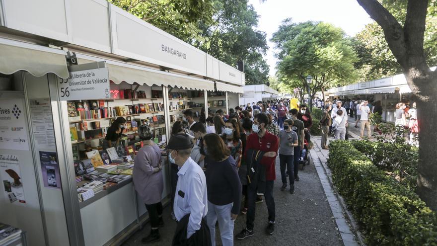 Una quinzena d’escriptors en valencià participaran en la Fira del Llibre