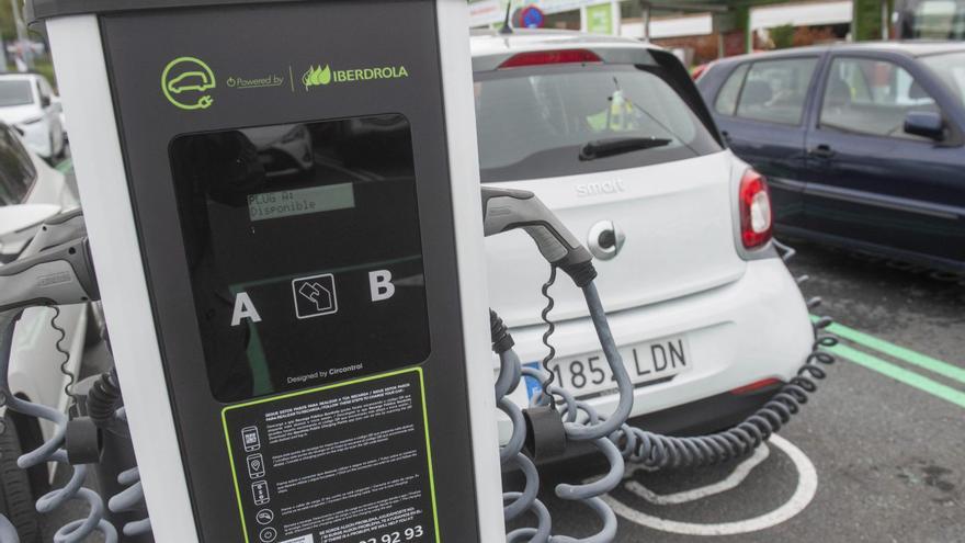La mitad de las electrolineras instaladas en el último año en Galicia no cargan