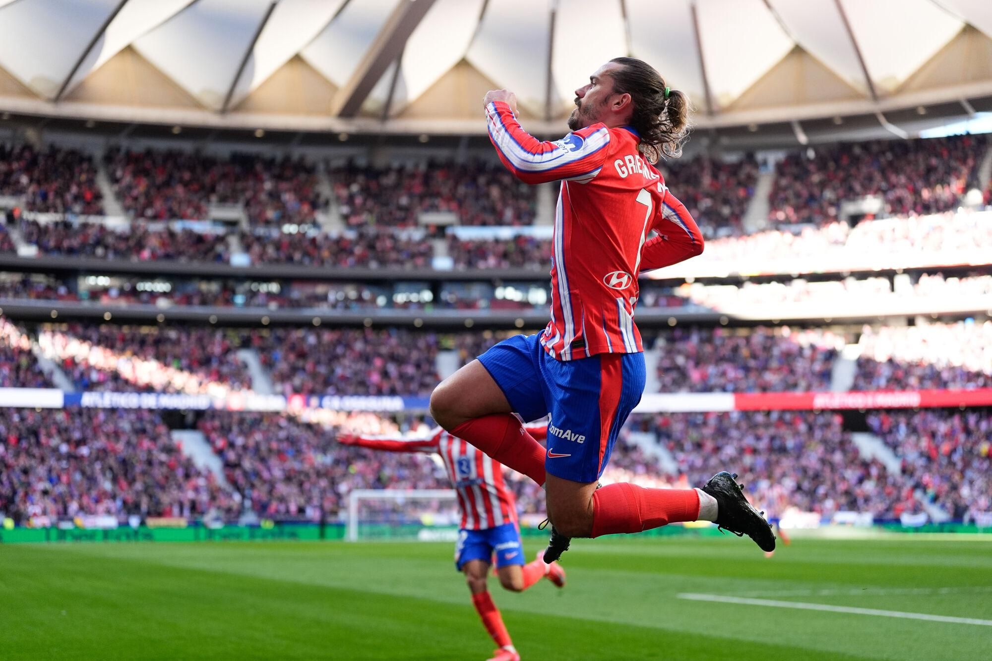 Antoine Griezmann of Atletico de Madrid celebrates a goal dimissed by VAR during the Spanish League, LaLiga EA Sports, football match played between Atletico de Madrid and CA Osasuna at Riyadh Air Metropolitano stadium on January 12, 2025, in Madrid, Spain. AFP7 12/01/2025 ONLY FOR USE IN SPAIN. Oscar J. Barroso / AFP7 / Europa Press;2025;SOCCER;SPAIN;SPORT;ZSOCCER;ZSPORT;Atletico de Madrid v CA Osasuna - LaLiga EA Sports;