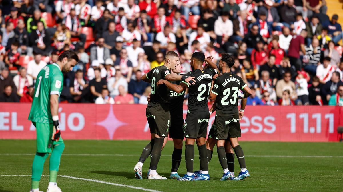 Els jugadors del Girona celebren el gol de Dovbyk. | EUROPA PRESS
