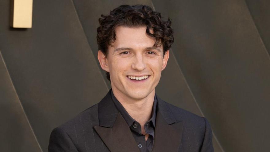 Tom Holland regresa al estudio de danza para prepararse para la película biográfica de Fred Astaire