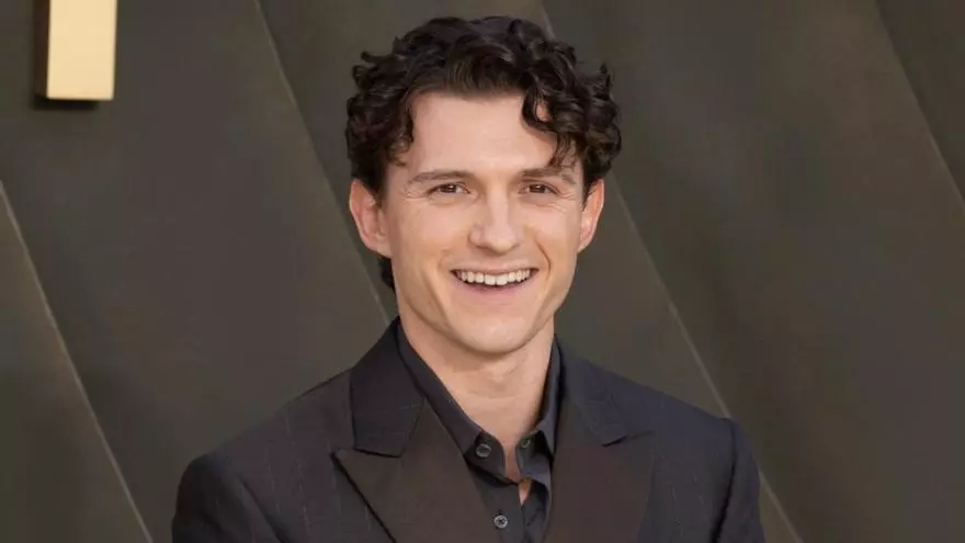 Tom Holland regresa al estudio de danza para prepararse para la película biográfica de Fred Astaire