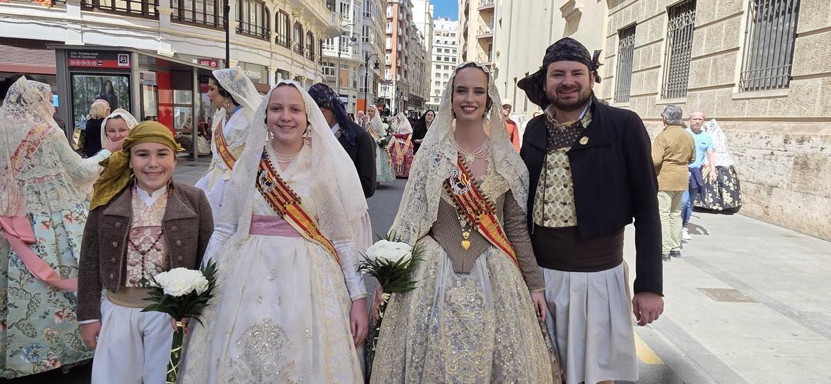 Las comisiones de falla en la Ofrenda a San Vicente Ferrer (2/6)
