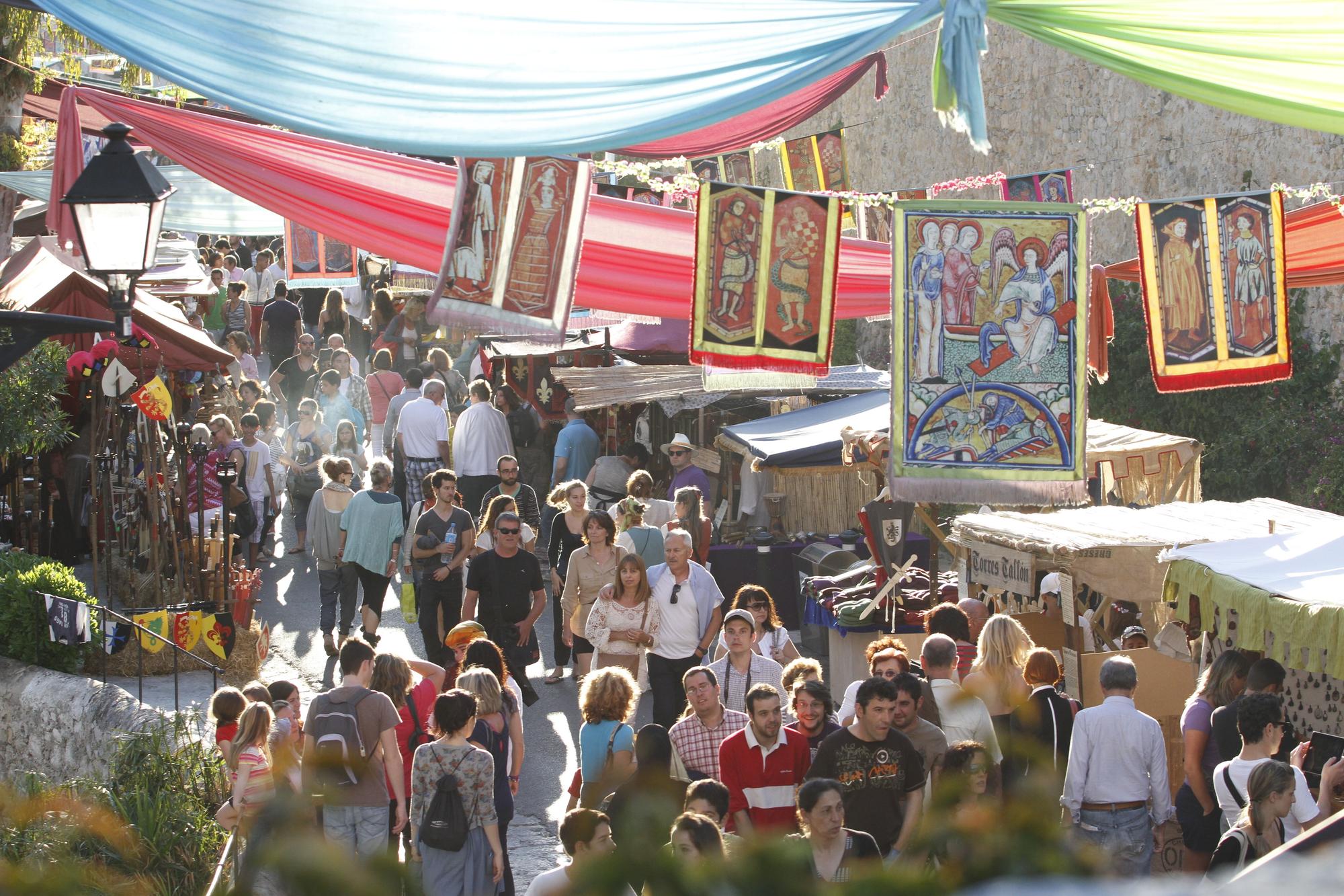 Edición de 2012 de la Feria Medieval de Ibiza.