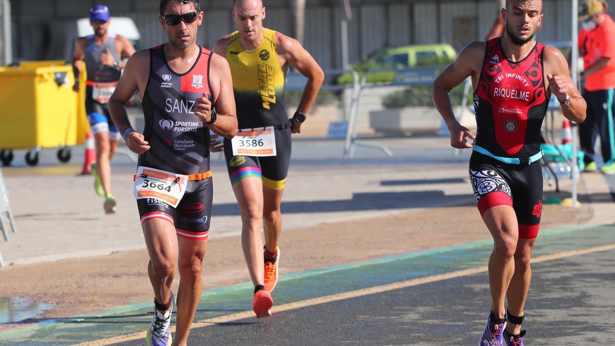 Búscate en las imágenes del campeonato de Europa de Triatlón . Distancia Olímpica